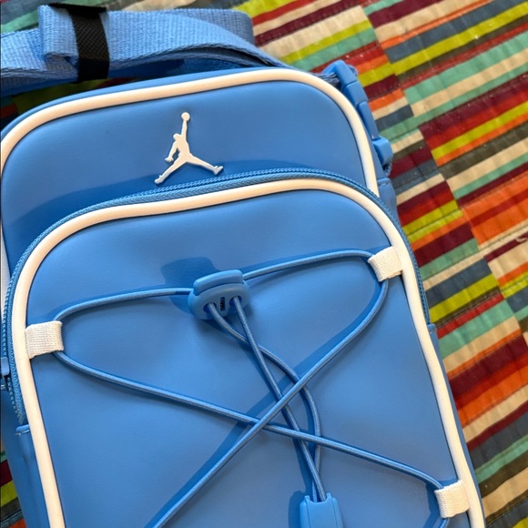 Sale Jordan Crossbody Bag legend blue new tags, beautiful fast shipping - Picture 4 of 8